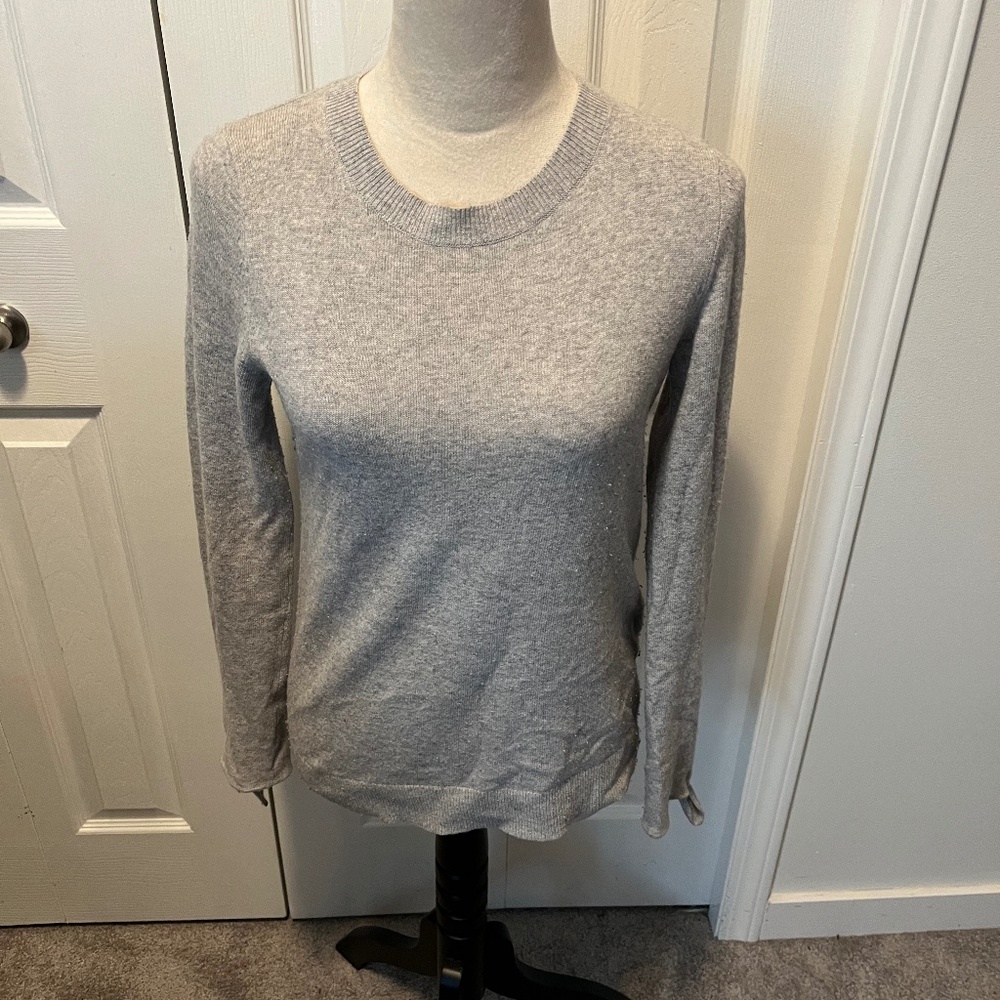 Banana Republic size XS wool / cashmere blend pullover